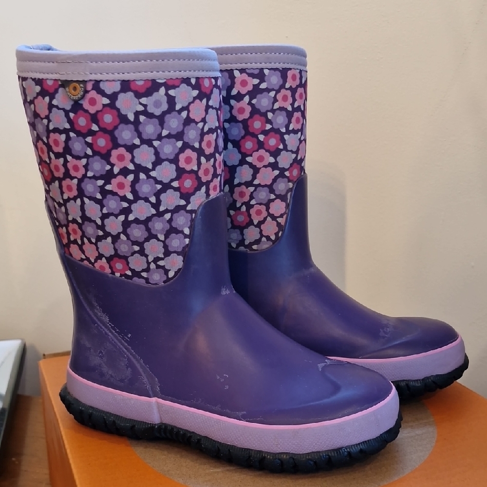 Bogs Girls Snow Boots Size 2